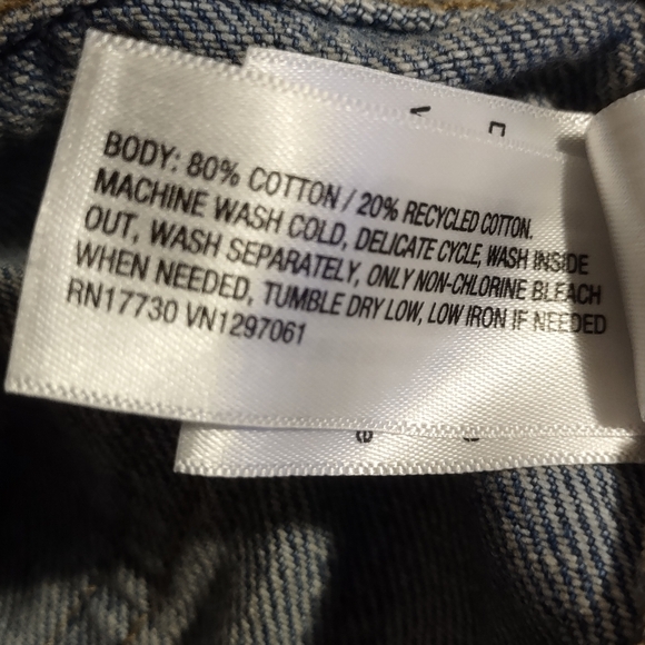 Universal Thread Goods Co 6 Short High Rise Easy Barrel Leg Slim Hip & Thigh NWT - Picture 16 of 16